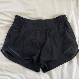 Lululemon Hotty Hot Short